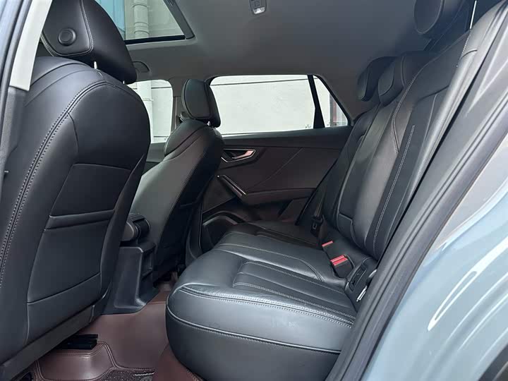 720x540_0_q87_c42_autohomecar__ChxpV2mupEeAST6iAAG1zJRkVr4619
