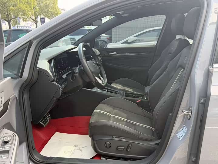720x540_0_q87_c42_autohomecar__ChxpWGmv5f2AfpzVAAN5JugVp10089