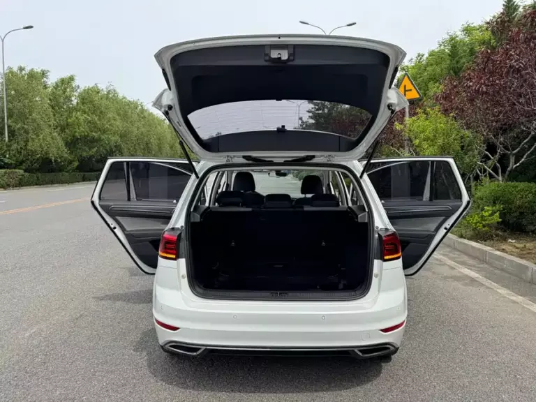 900x675_0_q87_c42_autohomecar__Chto52oeQceANLaEAAu3DKGdwOA949.jpg