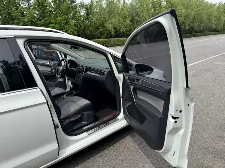 900x675_0_q87_c42_autohomecar__Chto52oeQcGAa5t4AAtZczYg1p0600.jpg