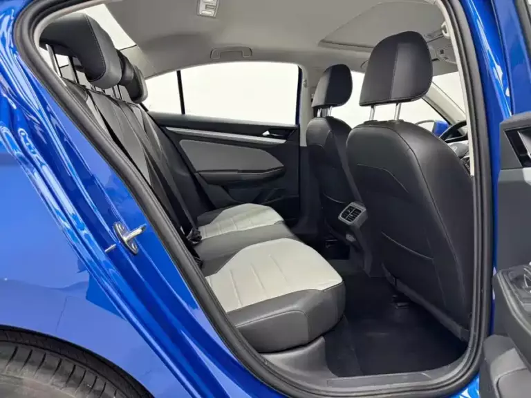 900x675_0_q87_c42_autohomecar__ChtpWGnPKYWAUto9AAcNBfCkArY128.jpg
