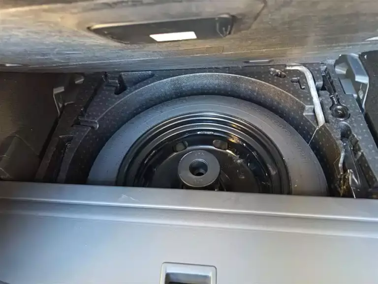 900x675_0_q87_c42_autohomecar__ChtpWGoawLuAONXBAAHWYcV5B6w504.jpg