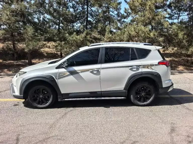 900x675_0_q87_c42_autohomecar__ChtpWGoBfAKAeu0TAAQ4dsuvx4w128.jpg