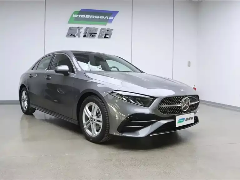 900x675_0_q87_c42_autohomecar__ChxpV2naEi2AN5m6AAFG5CydNts339.jpg