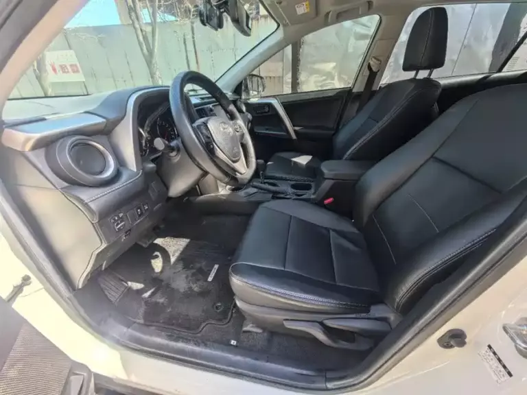 900x675_0_q87_c42_autohomecar__ChxpV2oBfACARzs2AAIIAZnSmAM145.jpg