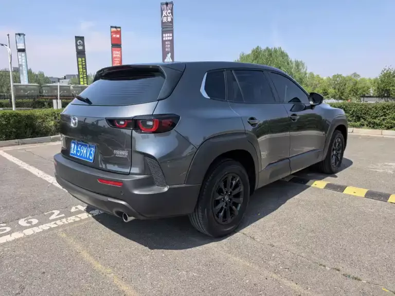 900x675_0_q87_c42_autohomecar__ChxpV2oBlxeAZef2AAkhV0SfNJg508.jpg