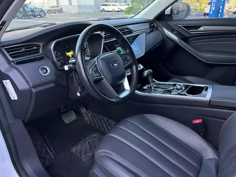 900x675_0_q87_c42_autohomecar__ChxpV2oboi2AZOhDAAnHPrljxno977.jpg