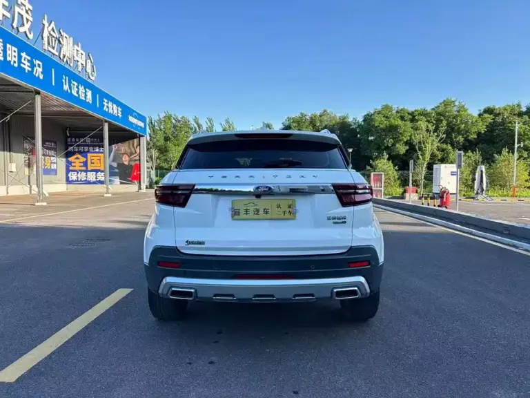900x675_0_q87_c42_autohomecar__ChxpV2obojCAJ_y2AAquJEoxSNo601.jpg