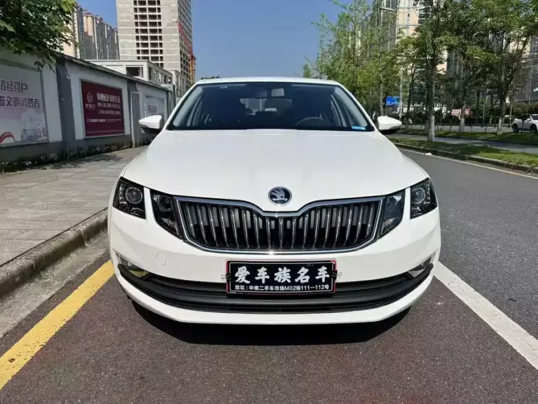 900x675_0_q87_c42_autohomecar__ChxpV2oc9lyAS7cgAAbifL1LA4k417.jpg