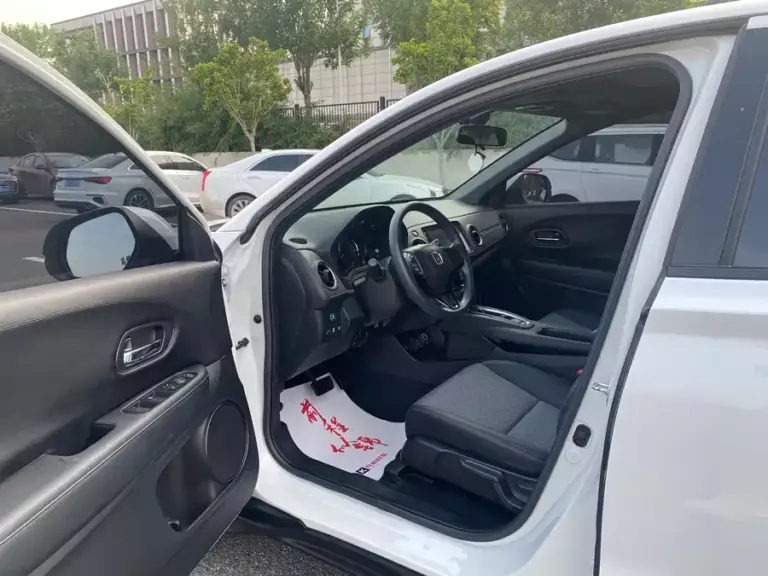 900x675_0_q87_c42_autohomecar__ChxpV2of-vCAZum4AAlEjDsRGic588.jpg