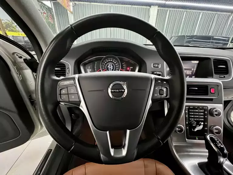 900x675_0_q87_c42_autohomecar__ChxpVmmjsH2AZvX4AAp1FBND7H4114.jpg
