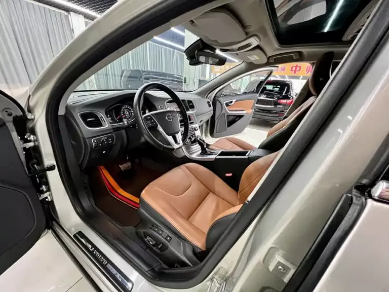 900x675_0_q87_c42_autohomecar__ChxpVmmjsHyALhb0AApUX7ZkMm0729.jpg