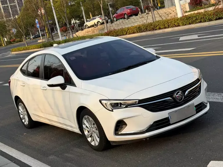 900x675_0_q87_c42_autohomecar__ChxpVmnGda2AC27WAAriUyvywCI792.jpg
