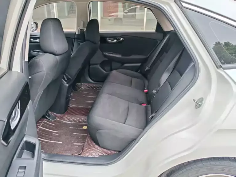 900x675_0_q87_c42_autohomecar__ChxpVmnhohiAAeElAAK9G0I_1QI710.jpg