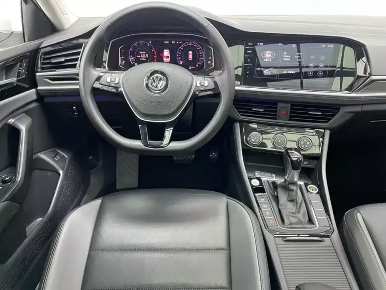 900x675_0_q87_c42_autohomecar__ChxpVmnNzQmAUi5nAAsTuJv_T2I274.jpg