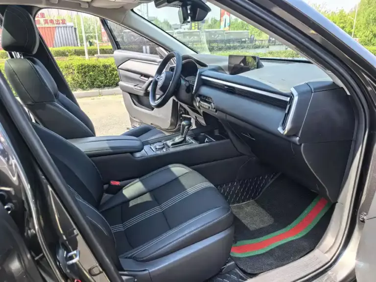 900x675_0_q87_c42_autohomecar__ChxpVmoBlyeAPDStAAj7qoAOFdk279.jpg