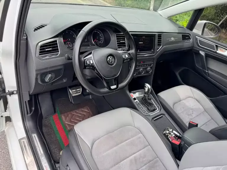 900x675_0_q87_c42_autohomecar__ChxpVmoeQb6ARq23AAnYx2H8r0Y837.jpg