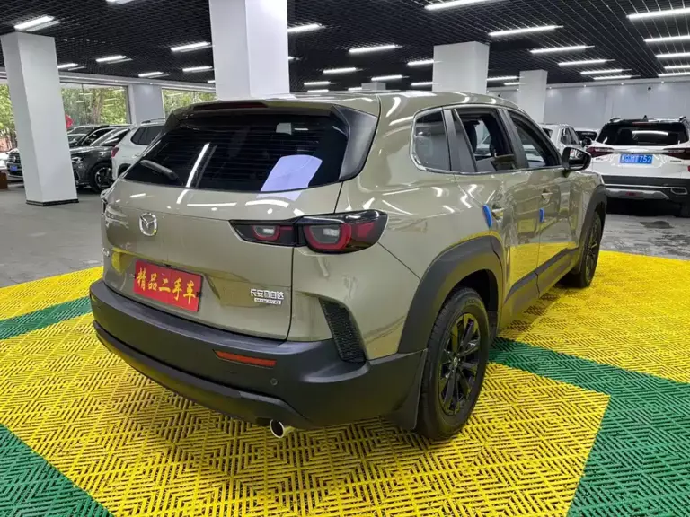 900x675_0_q87_c42_autohomecar__ChxpVmoiGKyAChPQAA5okG1OA2g147.jpg