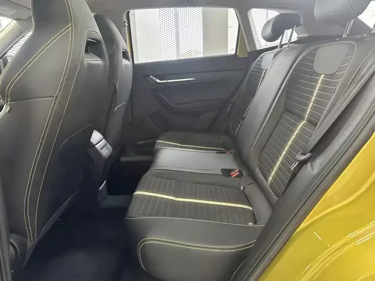 900x675_0_q87_c42_autohomecar__ChxpVmoObyWAI7xiAAUsSbKBLxA782.jpg