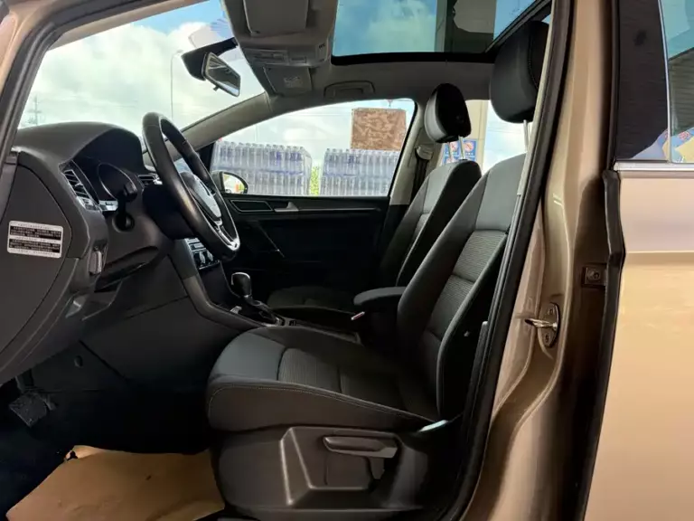 900x675_0_q87_c42_autohomecar__ChxpVmoQGLOAGuU3AAezmB-CU0w839.jpg