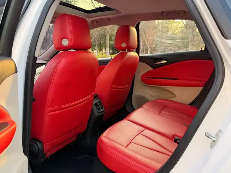 900x675_0_q87_c42_autohomecar__ChxpVWnGdbCAGjtbAAifn1dmYGg747.jpg