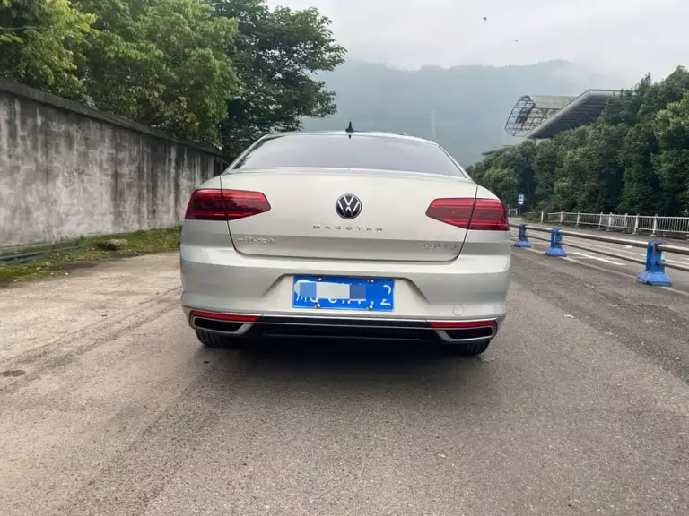 900x675_0_q87_c42_autohomecar__ChxpVWoaUfaAejCOAAxs61VXgGQ996.jpg