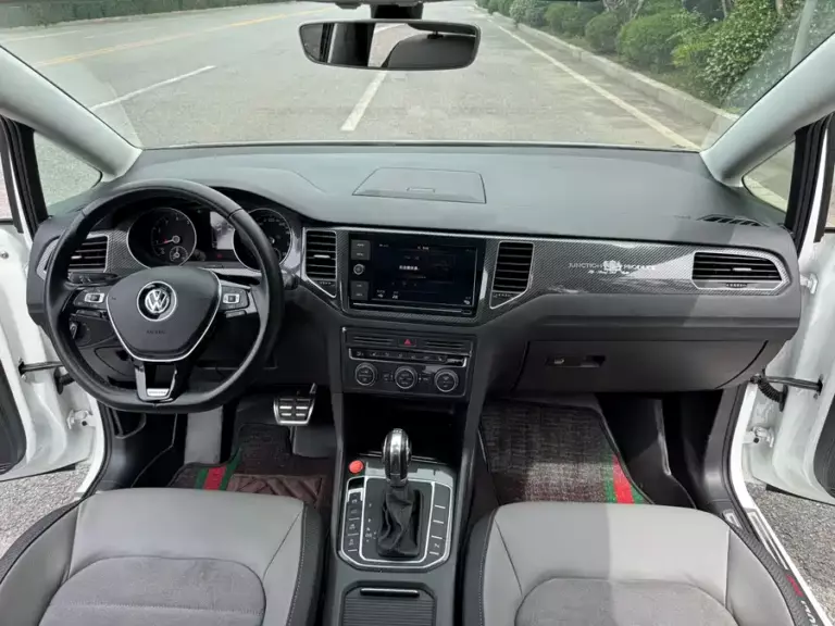 900x675_0_q87_c42_autohomecar__ChxpVWoeQcSAR140AAo4N2uFP3w183.jpg