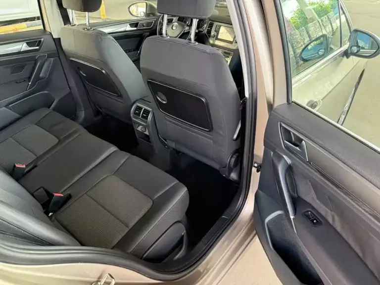 900x675_0_q87_c42_autohomecar__ChxpVWoQGLeAVeHRAAtV1C9qbtI084.jpg