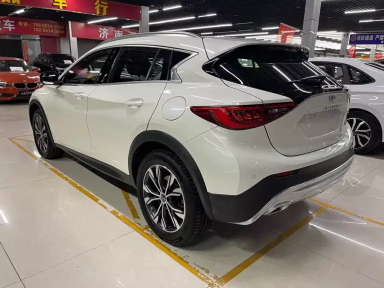 900x675_0_q87_c42_autohomecar__ChxpWGnhqBaAGgL0AApTSX0lzMc006.jpg