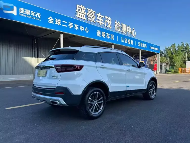 900x675_0_q87_c42_autohomecar__ChxpWGoboi-AQlt8AAo10w3Sp_U134.jpg