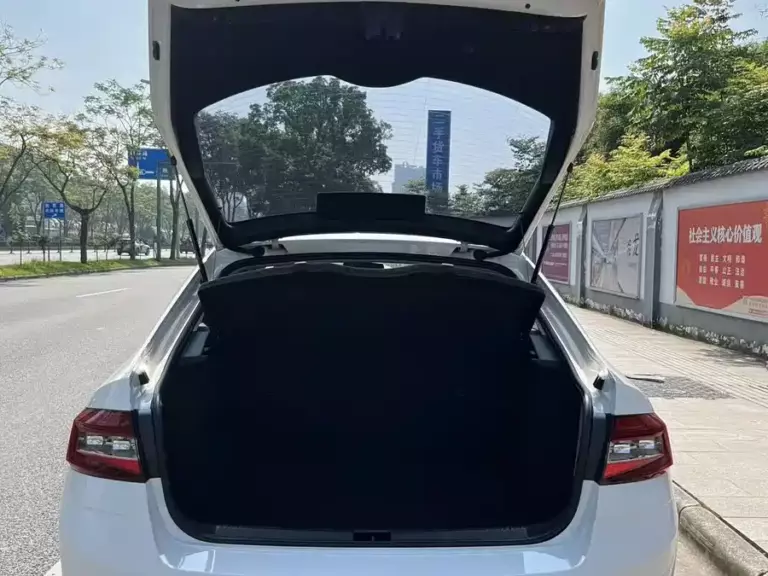 900x675_0_q87_c42_autohomecar__ChxpWGoc9mGAflSiAAPyH20ADXo071.jpg