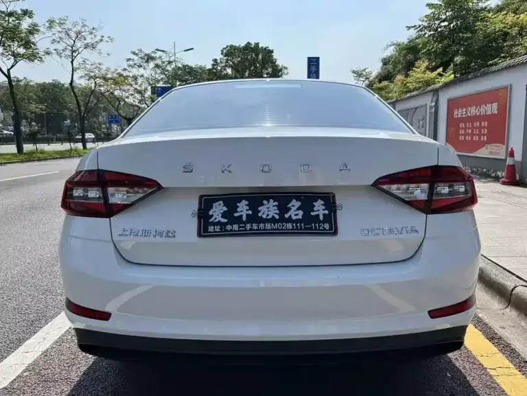 900x675_0_q87_c42_autohomecar__ChxpWGoc9mKAZL61AATJbMq-j0I088.jpg