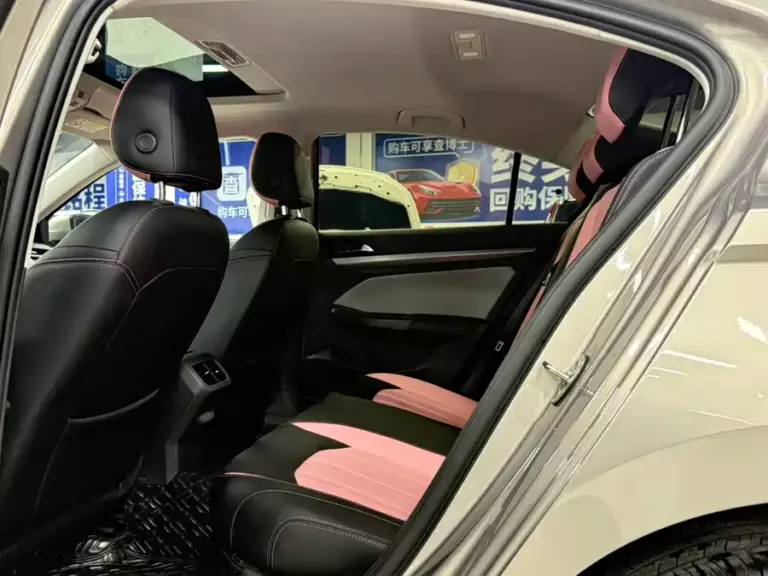 900x675_0_q87_c42_autohomecar__ChxpWGonqCyABy4HAAb2hFQfpeU673.jpg