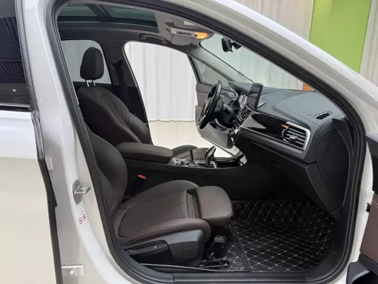 900x675_0_q87_c42_autohomecar__ChtpWGoixIGAUkw7AAfv1FRAU3g952.jpg