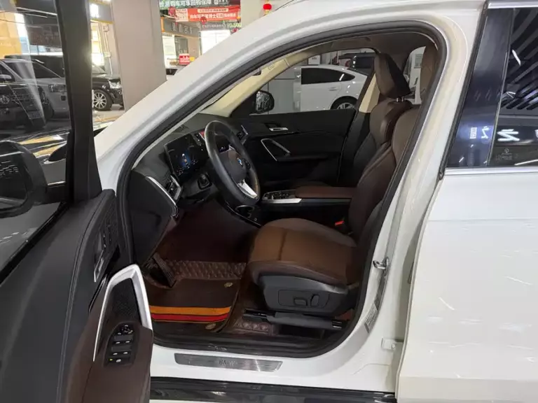 900x675_0_q87_c42_autohomecar__ChxpV2pe4FyAP8ZeAAgekThpCJE415.jpg