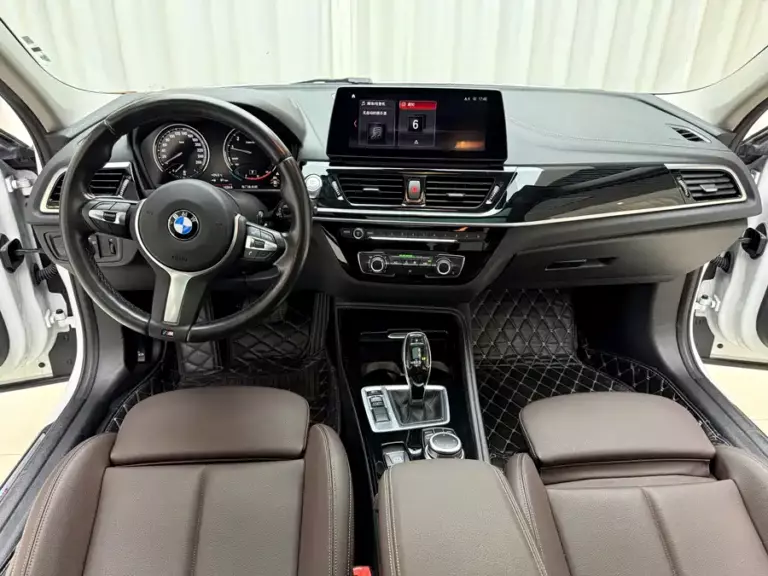 900x675_0_q87_c42_autohomecar__ChxpVmoixIKAWHgNAArybsZ1Fz4490.jpg