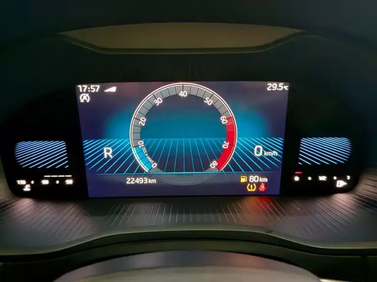 900x675_0_q87_c42_autohomecar__ChxpVWoygICAIb5qAAcdEZZQKTA868.jpg