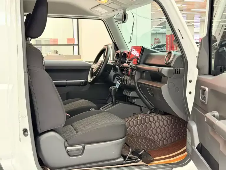 900x675_0_q87_c42_autohomecar__ChxpV2pYSPOAMBkbAASaWem0_Mo897.jpg