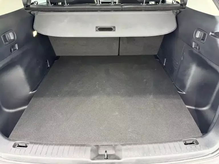 900x675_0_q87_c42_autohomecar__ChxpVmoUF8KAS-gUAAmoGy-cFzA040.jpg