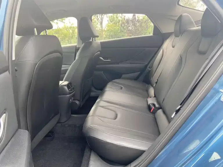 900x675_0_q87_c42_autohomecar__ChxpVmpLQ2OAGwEkAAN5CzVN3NY372.jpg