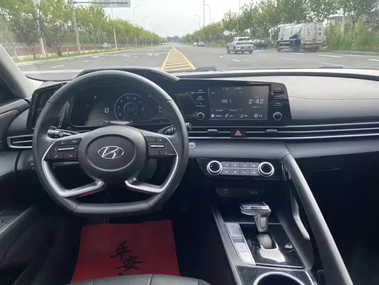900x675_0_q87_c42_autohomecar__ChxpVmpLQ2SAFnm4AAQvwJpIok0005.jpg
