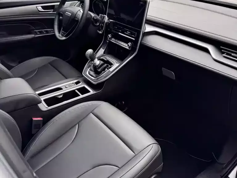 900x675_0_q87_c42_autohomecar__ChxpVmpm5wyAYA4XAAQ1iWfi9to185.jpg