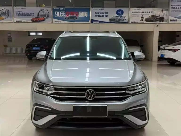 900x675_0_q87_c42_autohomecar__ChxpWGnbLo6ASvKMAAHlby1DiWM252.jpg
