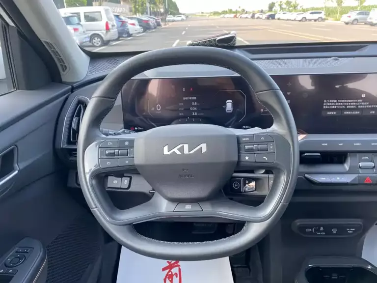 900x675_0_q87_c42_autohomecar__ChxpWGp0SY-AOSz8AAi3FD3GDo8141.jpg