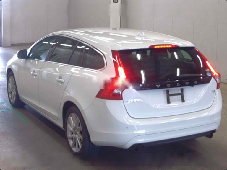 Screenshot 2026-08-19 at 14-49-04 VOLVO V60 T3 SE Banzai24