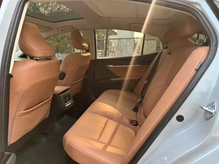 Volvo XC60 2021 из Китая — фото 101